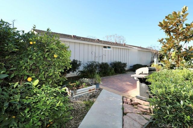 2509 Park Lake 182, Santa Ana, CA 92705