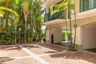 1150 98th St 10, Bay Harbor Islands, FL 33154