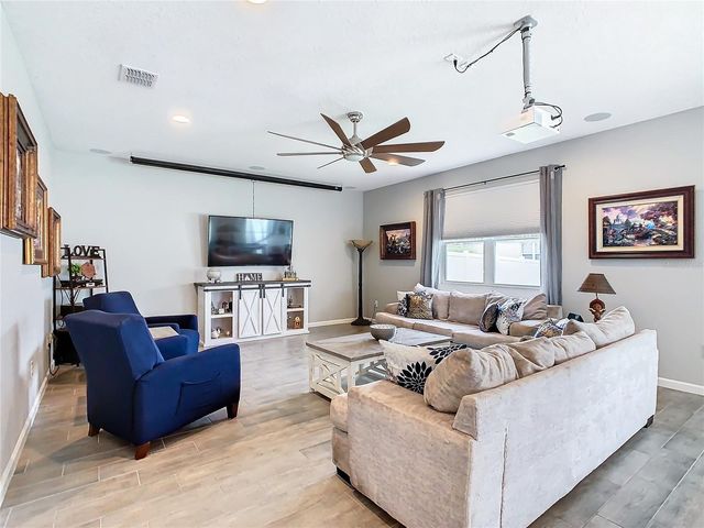 592 LAKE SMART BOULEVARD, Winter Haven, FL 33881