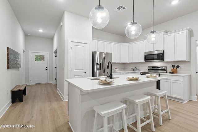 5124 PARETE Road S, Jacksonville, FL 32218