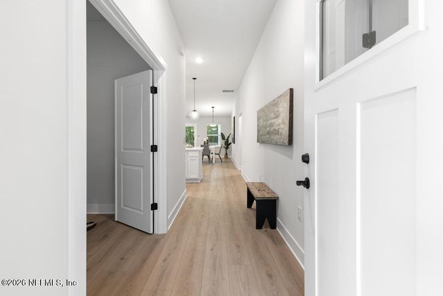 5124 PARETE Road S, Jacksonville, FL 32218