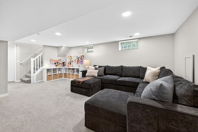 5300 Drew Avenue S, Minneapolis, MN 55410