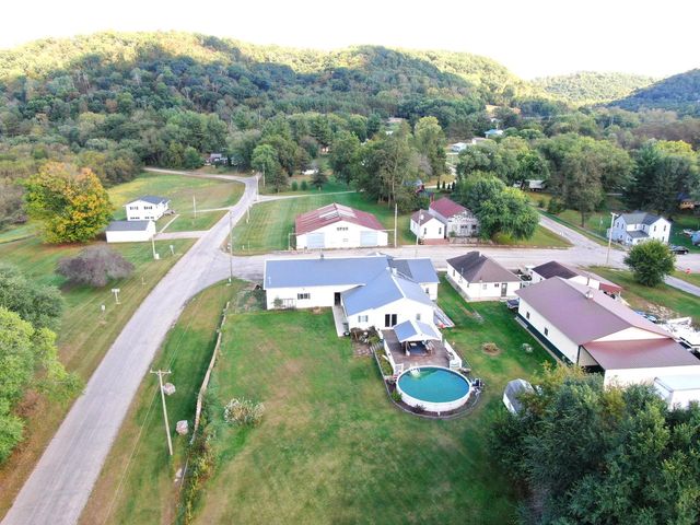 220 2nd STREET, Gays Mills, WI 54631