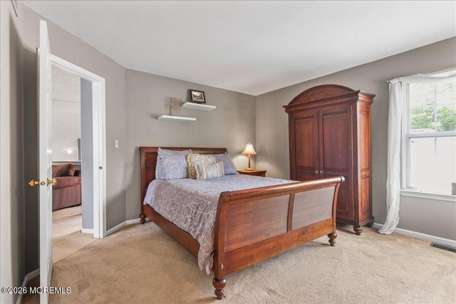 42 Fairway Boulevard, Monroe, NJ 08831