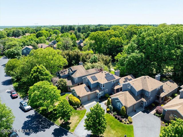 42 Fairway Boulevard, Monroe, NJ 08831