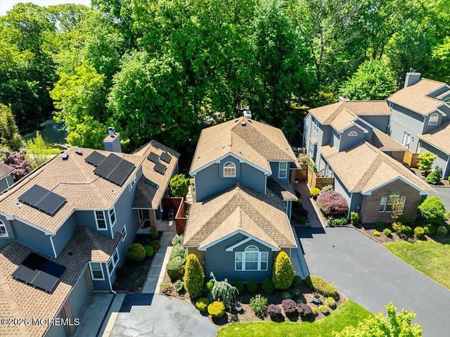 42 Fairway Boulevard, Monroe, NJ 08831