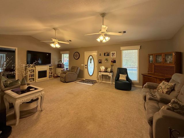 7 Oak Meadow Cove, Batesville, AR 72501