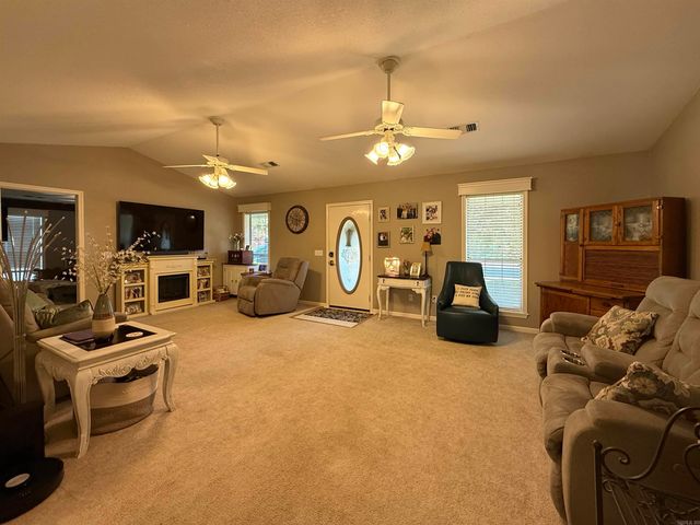 7 Oak Meadow Cove, Batesville, AR 72501
