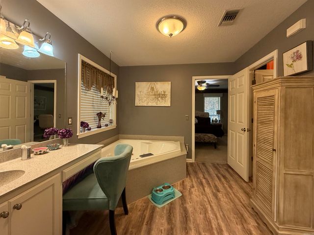 7 Oak Meadow Cove, Batesville, AR 72501