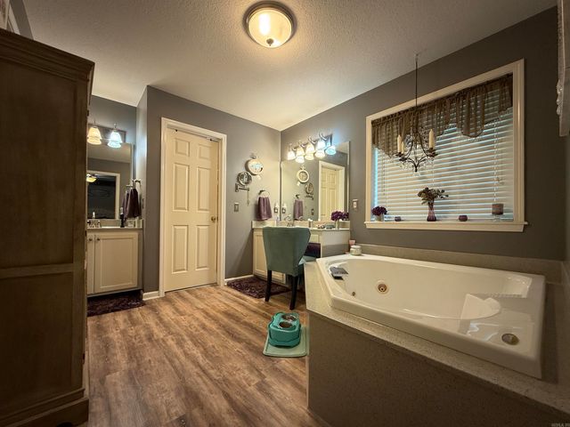 7 Oak Meadow Cove, Batesville, AR 72501