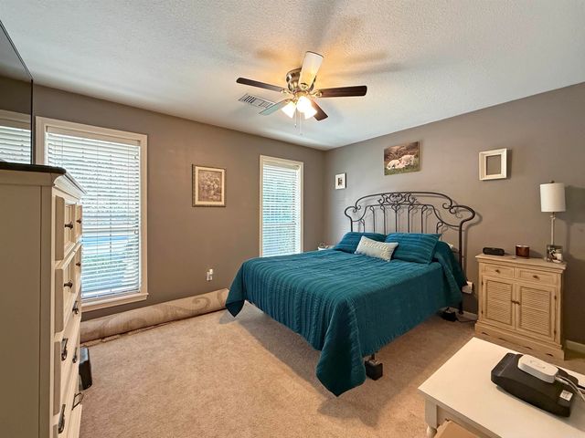 7 Oak Meadow Cove, Batesville, AR 72501