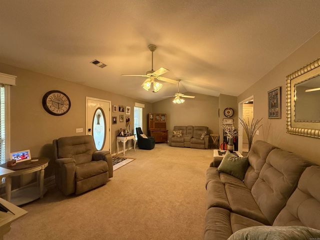 7 Oak Meadow Cove, Batesville, AR 72501