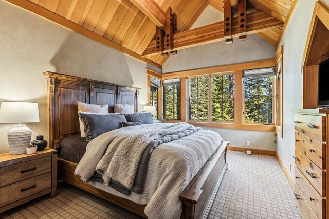 8745 Lahontan Drive, Truckee, CA 96161