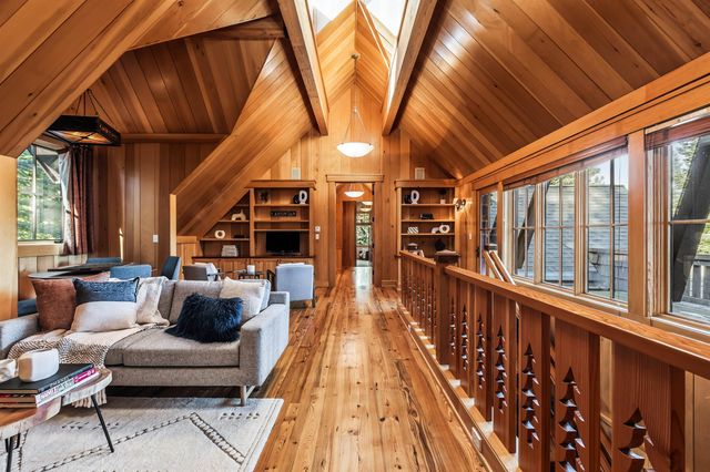 8745 Lahontan Drive, Truckee, CA 96161