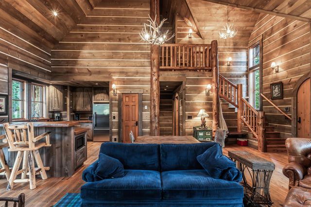 8745 Lahontan Drive, Truckee, CA 96161