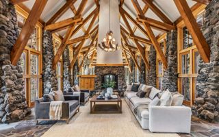 8745 Lahontan Drive, Truckee, CA 96161