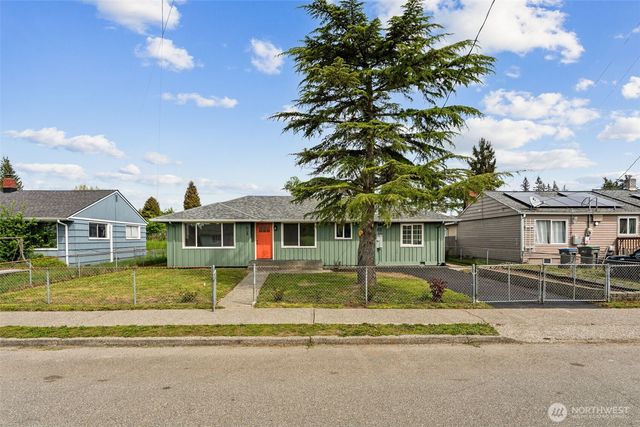 928 Dibb Street, Bremerton, WA 98310