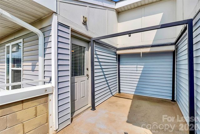 525 Donatello Avenue, Charlotte, NC 28205