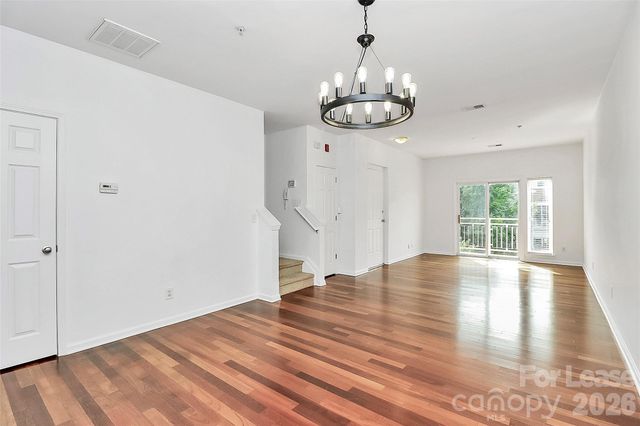 525 Donatello Avenue, Charlotte, NC 28205