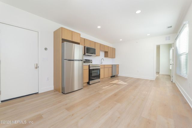 1628 WALNUT Street, Jacksonville, FL 32206