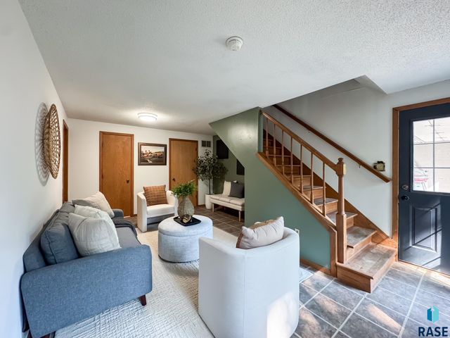 6209 N Western Ave Avenue, Sioux Falls, SD 57107