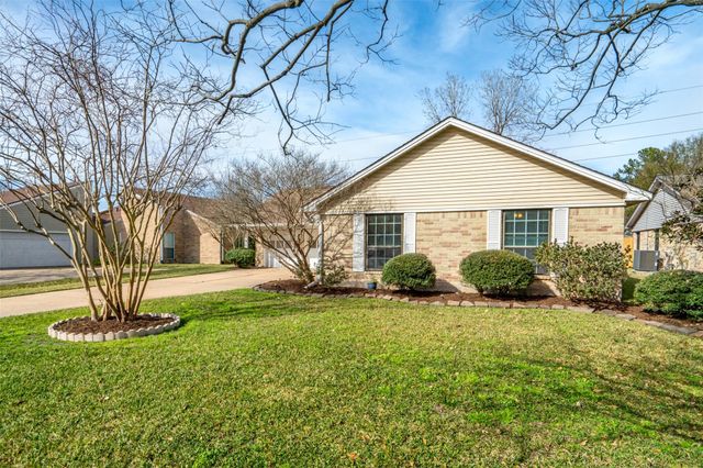 13618 Meisterwood Drive, Houston, TX 77065