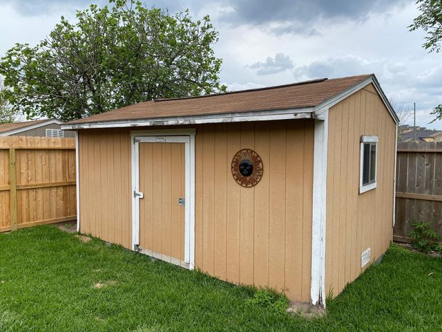 13618 Meisterwood Drive, Houston, TX 77065