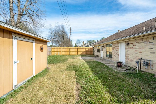 13618 Meisterwood Drive, Houston, TX 77065