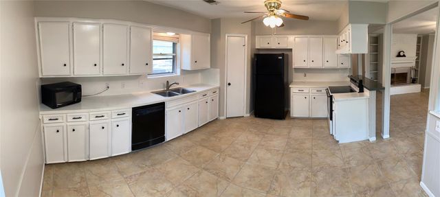 13618 Meisterwood Drive, Houston, TX 77065