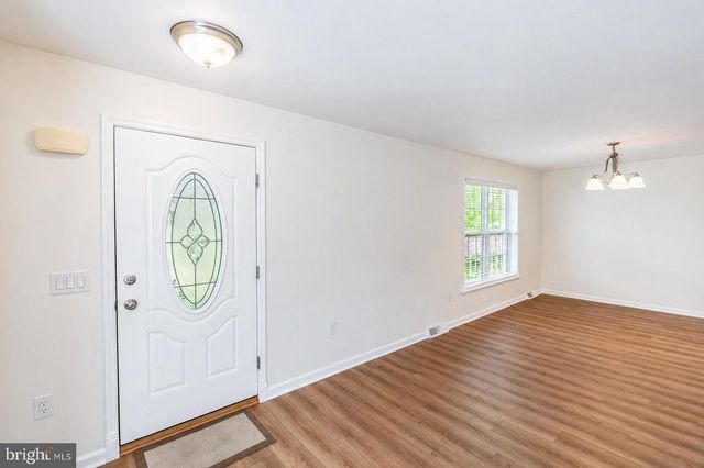 423 HONEYSUCKLE LN, Blue Bell, PA 19422