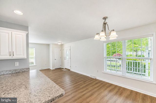 423 HONEYSUCKLE LN, Blue Bell, PA 19422