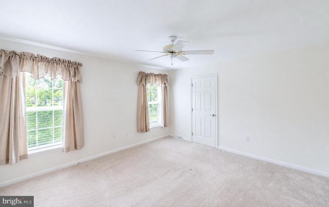 423 HONEYSUCKLE LN, Blue Bell, PA 19422