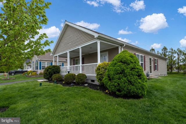 423 HONEYSUCKLE LN, Blue Bell, PA 19422