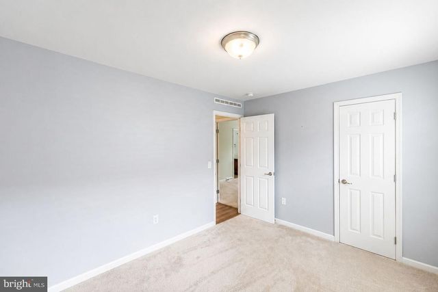 423 HONEYSUCKLE LN, Blue Bell, PA 19422