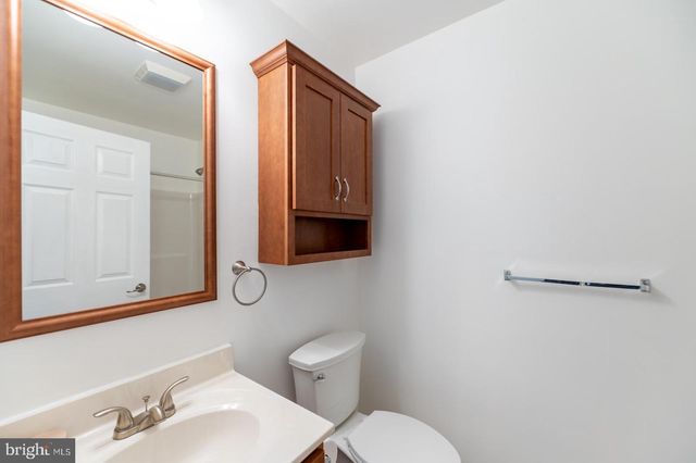 423 HONEYSUCKLE LN, Blue Bell, PA 19422