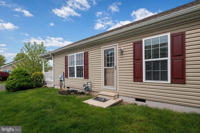 423 HONEYSUCKLE LN, Blue Bell, PA 19422