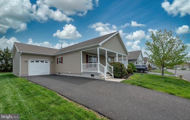 423 HONEYSUCKLE LN, Blue Bell, PA 19422