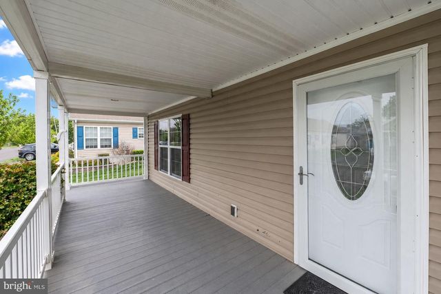 423 HONEYSUCKLE LN, Blue Bell, PA 19422