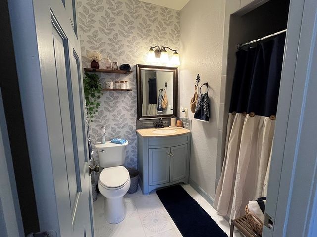 172 Gardenia Court, Marble, NC 28905