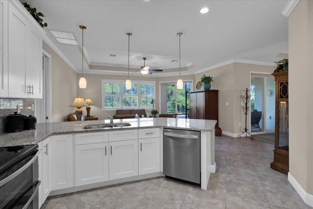 367 SW Vista Lake Drive, Port St. Lucie, Port St Lucie, FL 34953