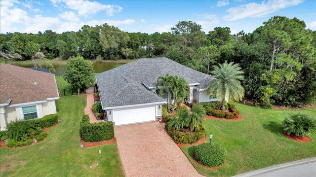 367 SW Vista Lake Drive, Port St. Lucie, Port St Lucie, FL 34953