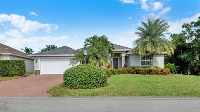 367 SW Vista Lake Drive, Port St. Lucie, Port St Lucie, FL 34953