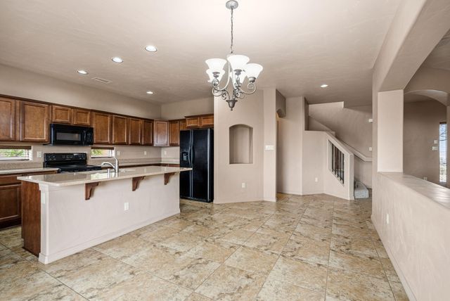 2480 Firewheel Avenue SW, Los Lunas, NM 87031