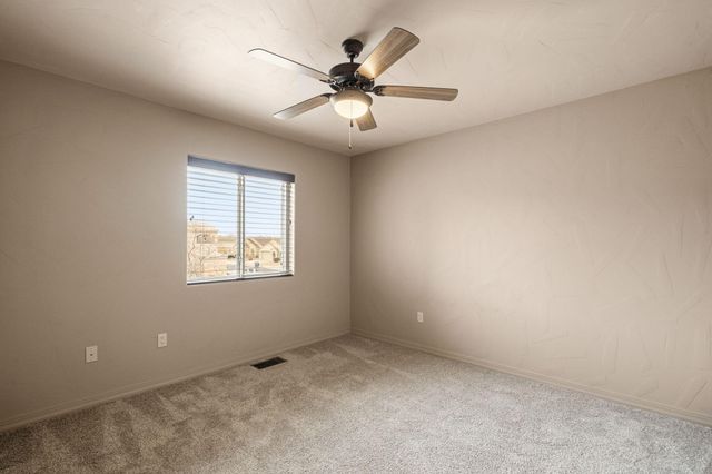 2480 Firewheel Avenue SW, Los Lunas, NM 87031