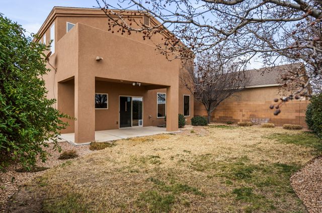 2480 Firewheel Avenue SW, Los Lunas, NM 87031