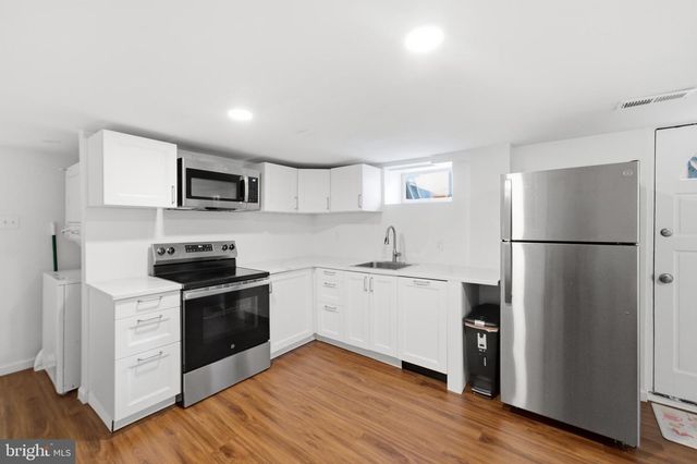 8421 W GROVE RD W, Ellicott City, MD 21043