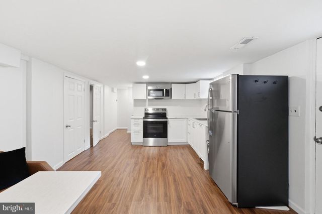 8421 W GROVE RD W, Ellicott City, MD 21043