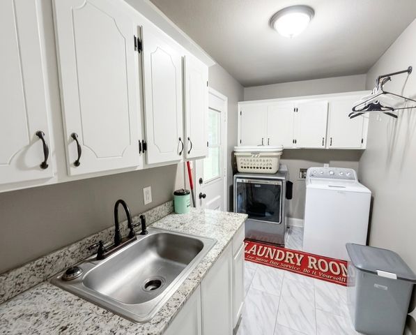 4312 Circle Square Drive, Mooringsport, LA 71060