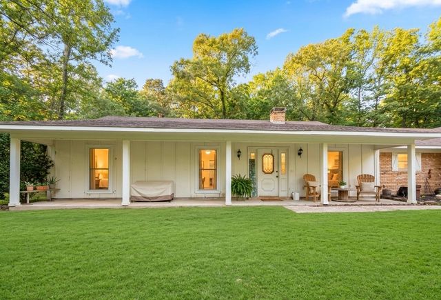 4312 Circle Square Drive, Mooringsport, LA 71060