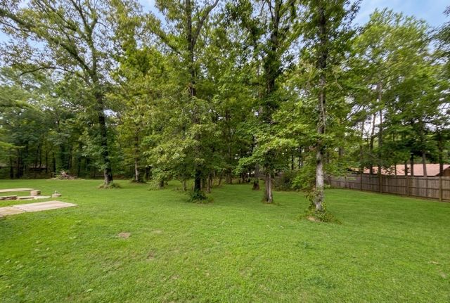 4312 Circle Square Drive, Mooringsport, LA 71060